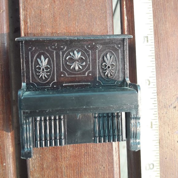 Mini Dollhouse Piano Cast Iron Pencil Sharpener Vintage Mini Musical Instrument - Picture 6 of 7
